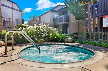 2 Hot tubs
